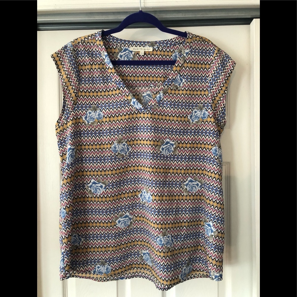 Daniel Rainn blouse